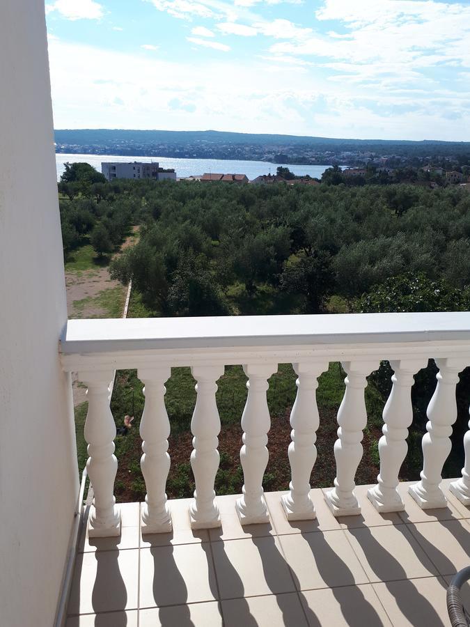 Guest House Katarina Malinska Bagian luar foto