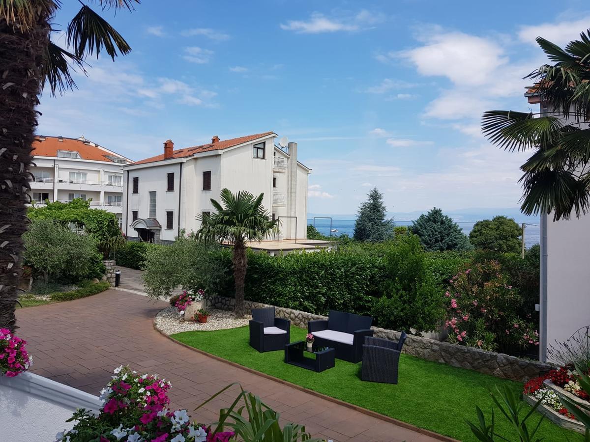 Guest House Katarina Malinska Bagian luar foto